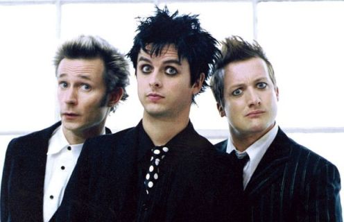 Green Day Takut Kembali ke Panggung